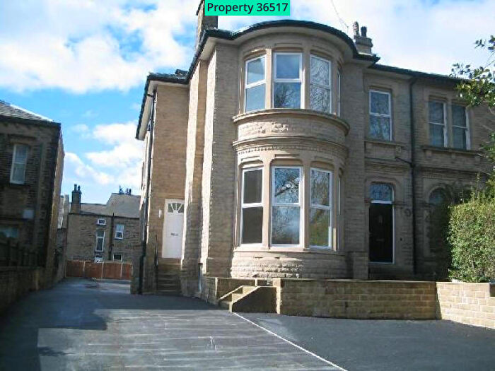 1 Bedroom Apartment To Rent In Flat, Gledholt Road, Huddersfield, HD1