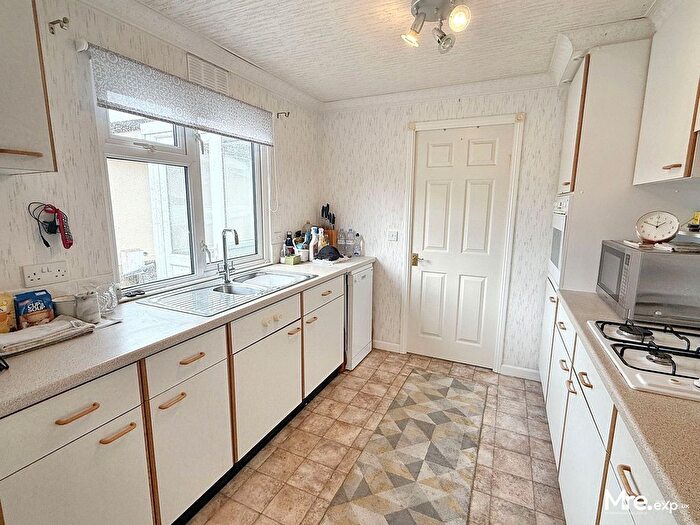 2 Bedroom Detached House For Sale In Neath Road, Bryncoch, Neath, SA10