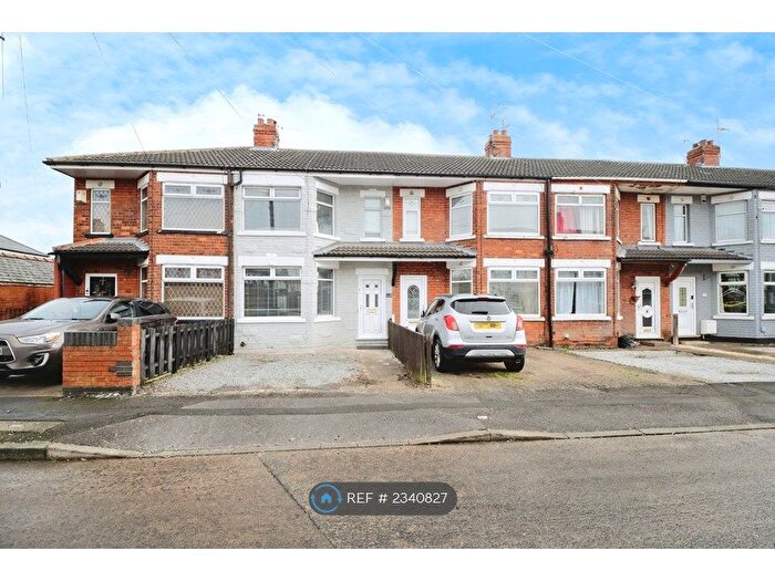 3 Bedroom Terraced House To Rent In Airmyn Avenue, Hull, HU3