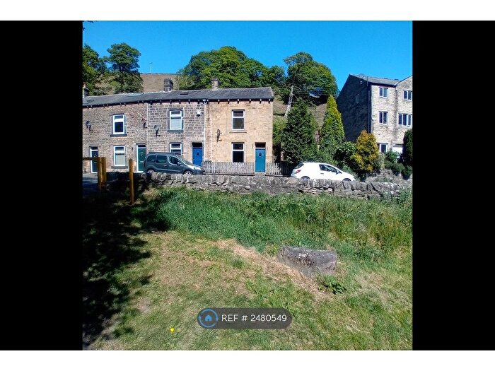 3 Bedroom End Of Terrace House To Rent In Bacup Road, Todmorden, OL14