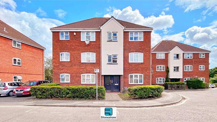 1 Bedroom Flat For Sale In Butteridges Close, Dagenham, RM9