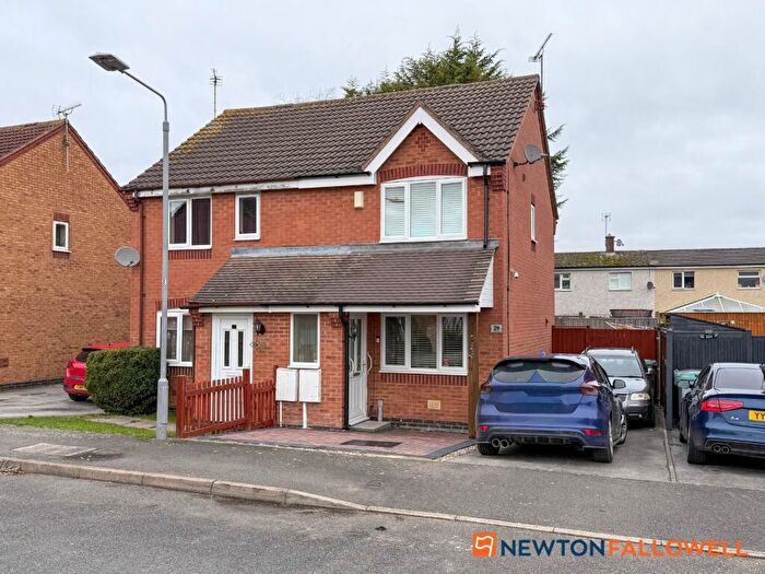 2 Bedroom Semi Detached House For Sale In Clarks Lane, Newark, NG24