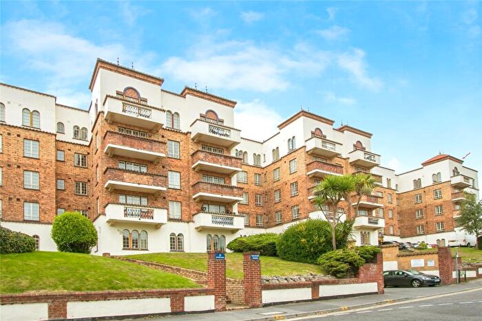 2 Bedroom Flat For Sale In Sea Road, Boscombe, Bournemeouth, Dorset, BH5