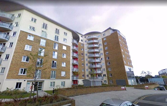 2 Bedroom Flat To Rent In Pancras Way, London, E3