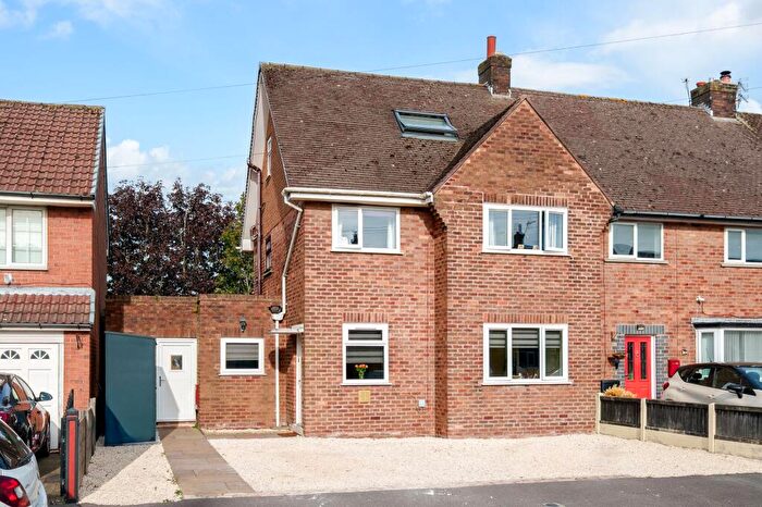 4 Bedroom End Of Terrace House For Sale In Highsands Avenue, Rufford, L40