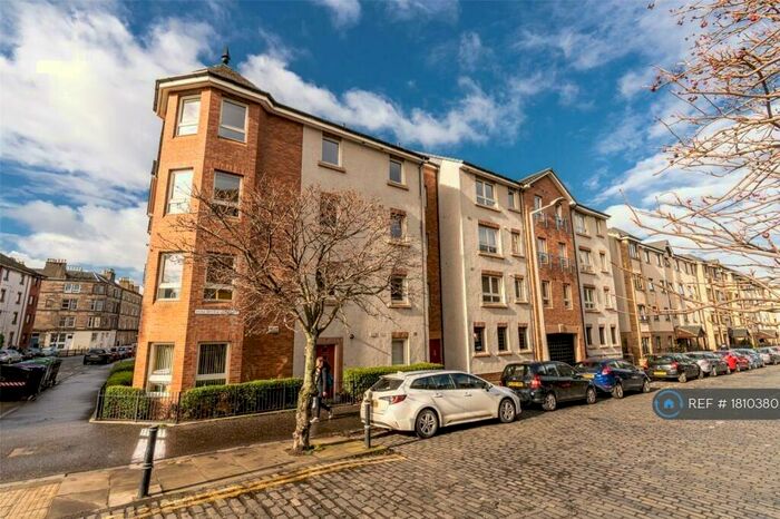 3 Bedroom Flat To Rent In Halmyre Street, Edinburgh, EH6