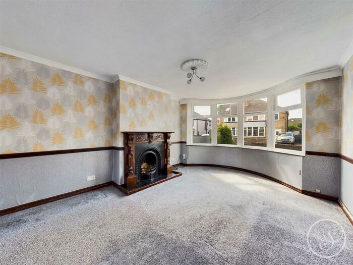 3 Bedroom Semi-Detached House To Rent In Lulworth Crescent, Leeds, LS15