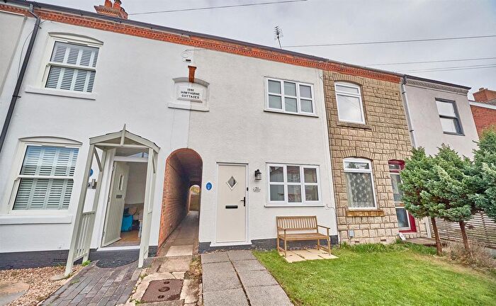 2 Bedroom Terraced House To Rent In Britannia Road, Burbage, LE10