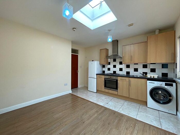 1 Bedroom Flat To Rent In Uxbridge Road, Hanwell, W7