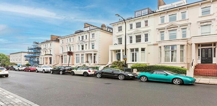 Studio To Rent In Belsize Park Gardens, London, NW3