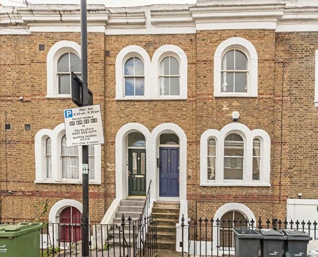 5 Bedroom Terraced House To Rent In Bellefields Road, Stockwell, SW9