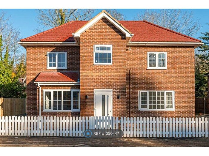 6 Bedroom Detached House To Rent In Barleyfields, High Wycombe, HP10