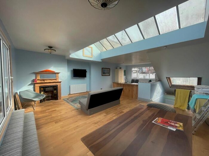 2 Bedroom Flat To Rent In Denmark Terrace, Brighton, East Sussex, BN1