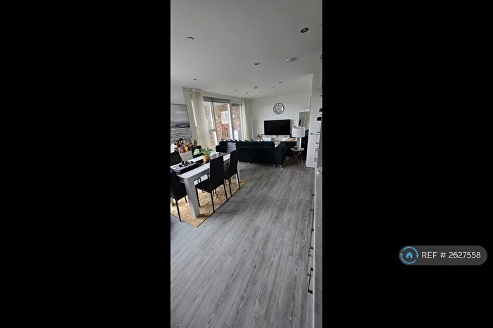 2 Bedroom Flat To Rent In Echo Court, Harrow, HA2