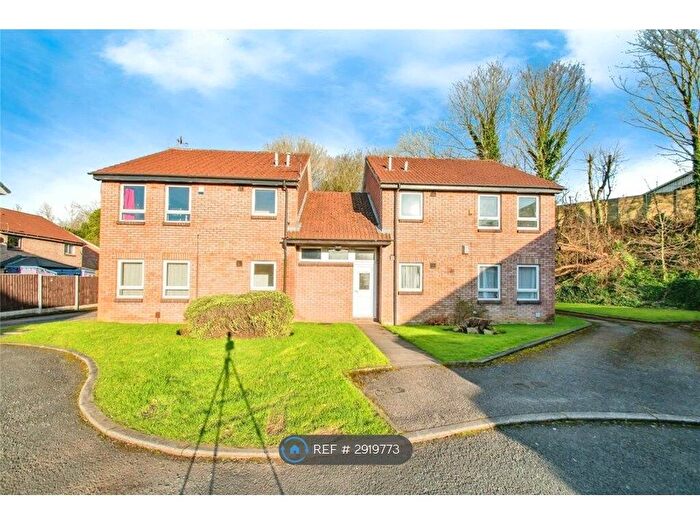 Studio To Rent In Cumberland Close, Bury, BL9