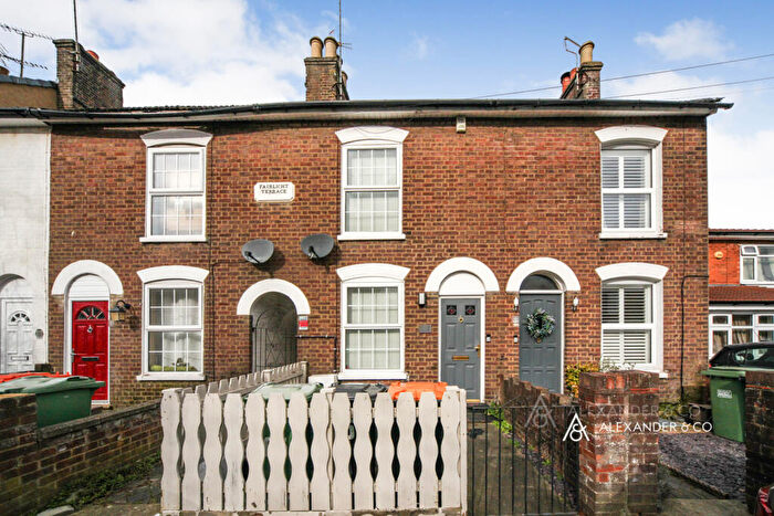 2 Bedroom Terraced House To Rent In King Street, Dunstable, Bedfordshire, LU5