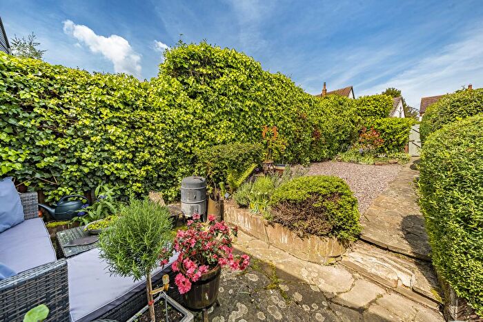 2 Bedroom Cottage For Sale In Church Street, Shillington, SG5