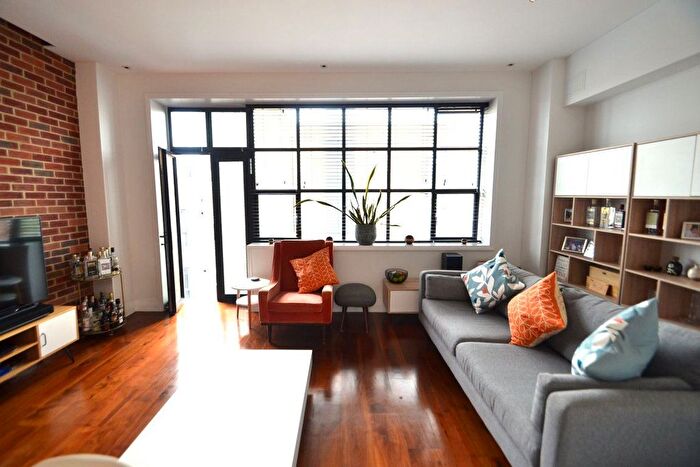 2 Bedroom Property To Rent In Grenville Place, London, NW7