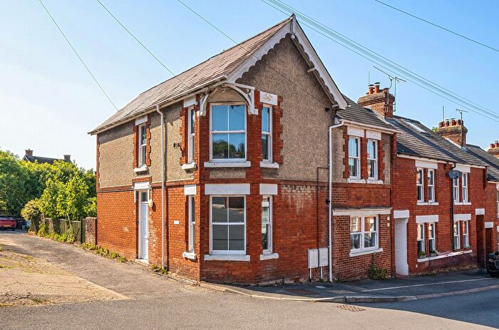 4 Bedroom End Terrace House For Sale In St. Johns Road, Winchester, Hampshire, SO23
