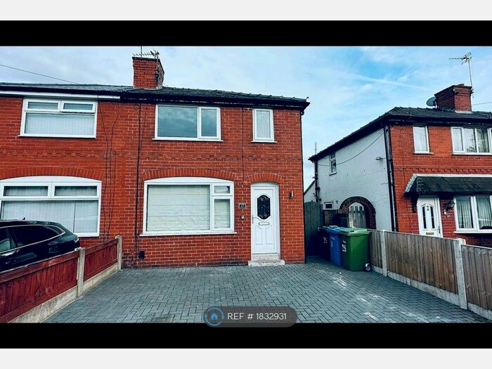3 Bedroom Semi-Detached House To Rent In Cliftonville Road, Woolston, Warrington, WA1
