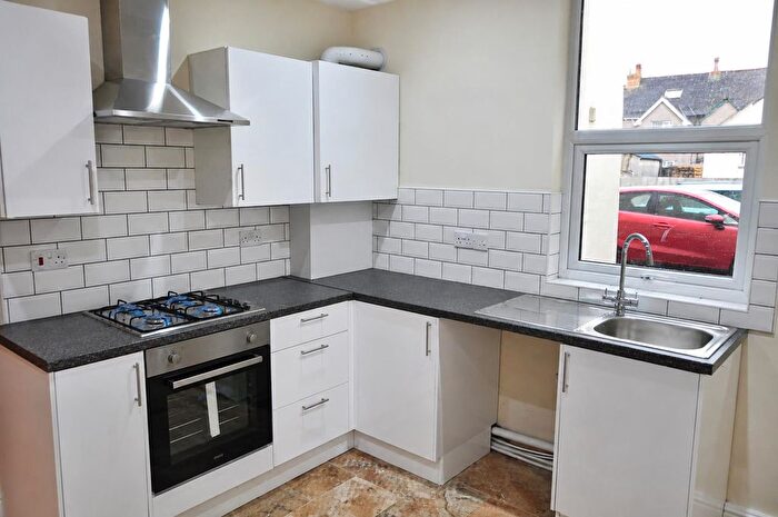 2 Bedroom Block Of Flats To Rent In Llangan Road, Whitland, SA34