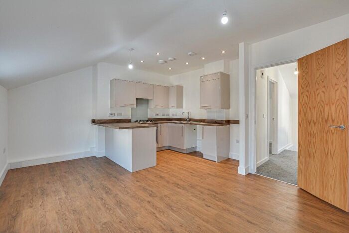 3 Bedroom Apartment To Rent In Chatsworth Road, Morecambe, Lancashire, LA4