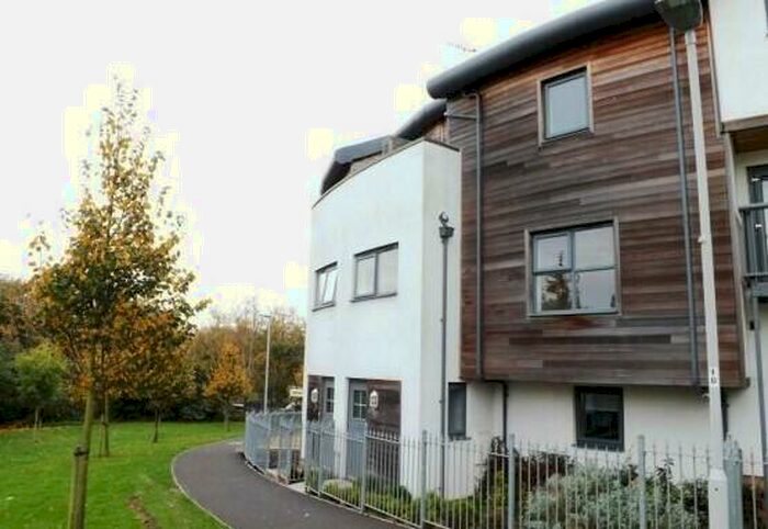 4 Bedroom House To Rent In Endeavour Court, Plymouth, PL1
