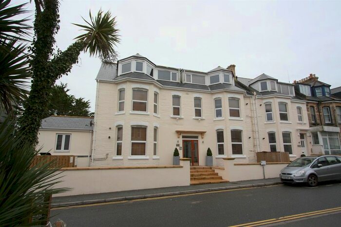 2 Bedroom Flat To Rent In Tolcarne Road, Newquay, TR7