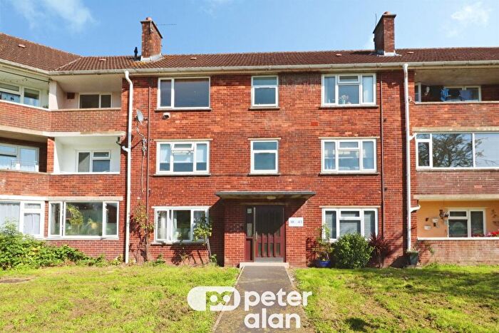 2 Bedroom Flat For Sale In Tynant, Cardiff, CF14