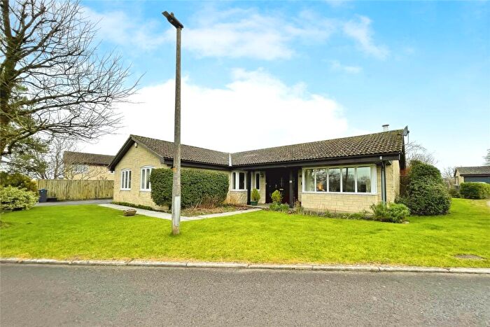 4 Bedroom Bungalow For Sale In The Pastures, Lower Westwood, BA15