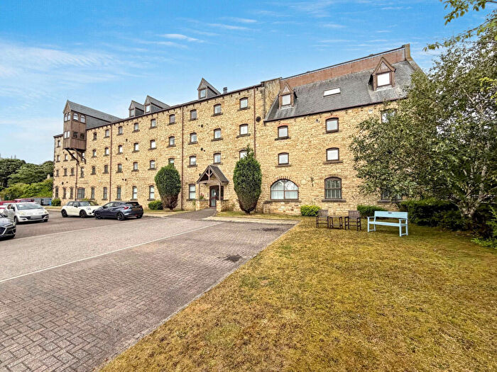 2 Bedroom Apartment For Sale In Durham Road, Houghton Le Spring, Tyne And Wear, DH4