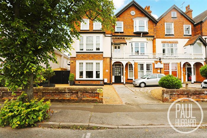 1 Bedroom Flat For Sale In Kirkley Cliff Road, Kirkley, NR33