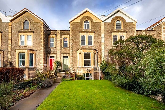 2 Bedroom Apartment For Sale In Alma Road | Clifton, BS8