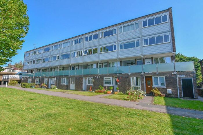 2 Bedroom Apartment For Sale In Crib Street, Ware, SG12