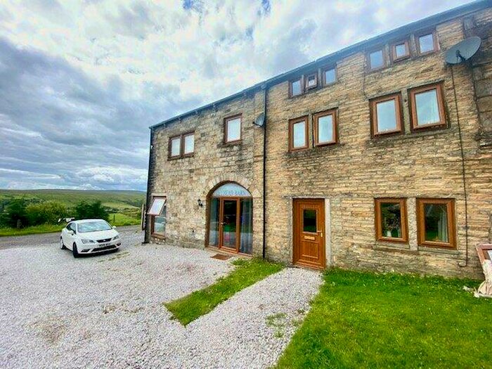 4 Bedroom House For Sale In Rochdale Road, Bacup, Lancashire, OL13