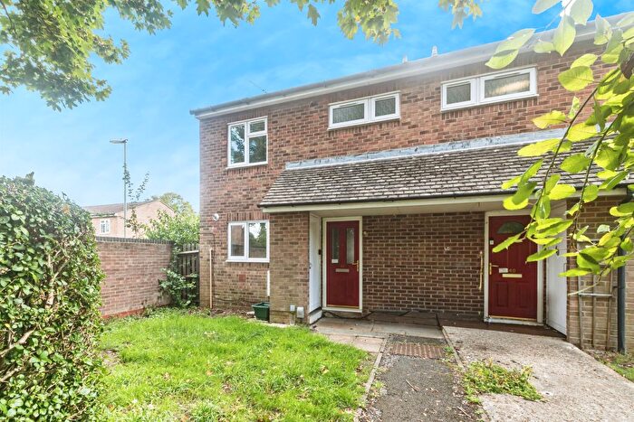 2 Bedroom End Terrace House For Sale In Bernstein Road, Basingstoke, RG22