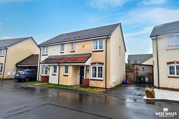 3 Bedroom Semi-Detached House For Sale In Belfrey Close, Hubberston, Milford Haven, SA73