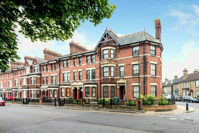 1 Bedroom Flat To Rent In South Road, Faversham, Kent, ME13