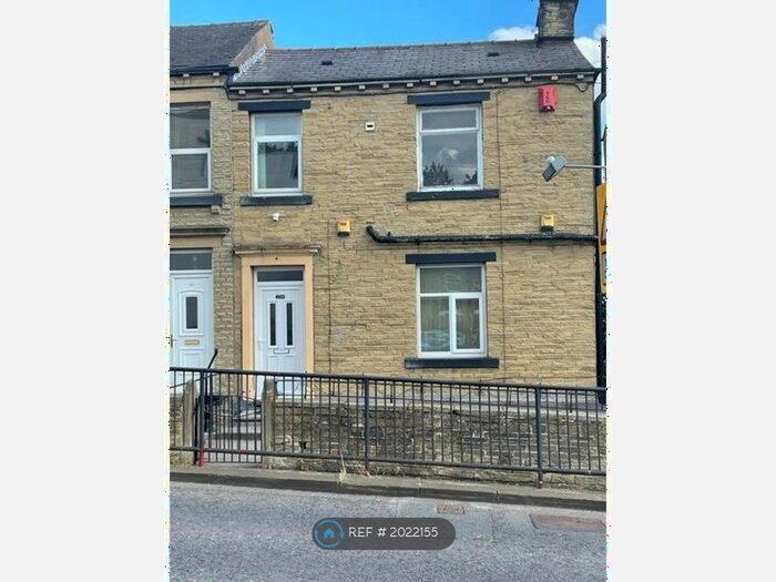 3 Bedroom Semi-Detached House To Rent In Sheepridge Road, Huddersfield, HD2