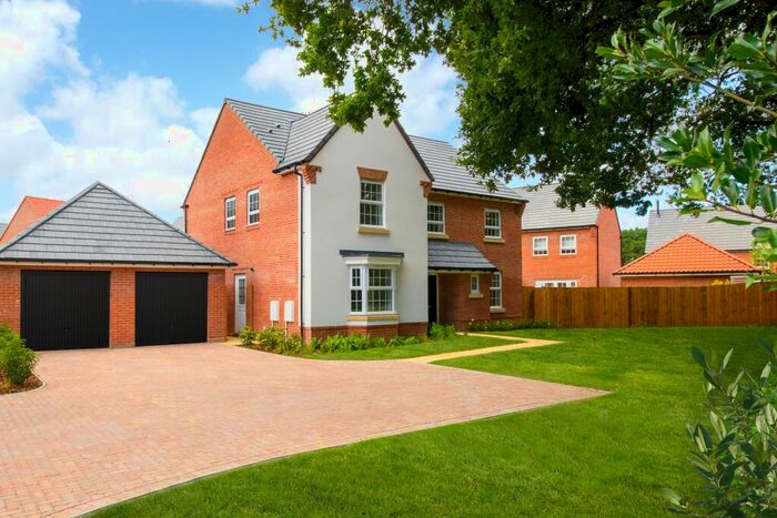 5 Bedroom Detached House For Sale In Old Stowmarket Road, Woolpit, IP30