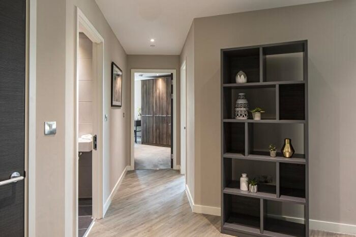 2 Bedroom Apartment To Rent In Burlington House Tariff Street, M1