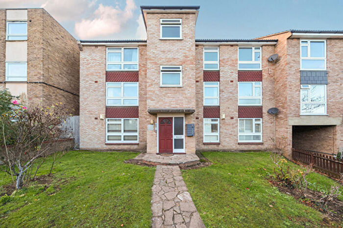 2 Bedroom Apartment For Sale In Sunderland Road, London, SE23