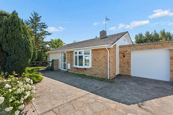 2 Bedroom Detached Bungalow For Sale In Highfields Avenue, Herne Bay, CT6