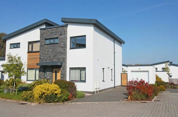 3 Bedroom Semi-Detached House To Rent In Montagu Close, Exeter, EX2