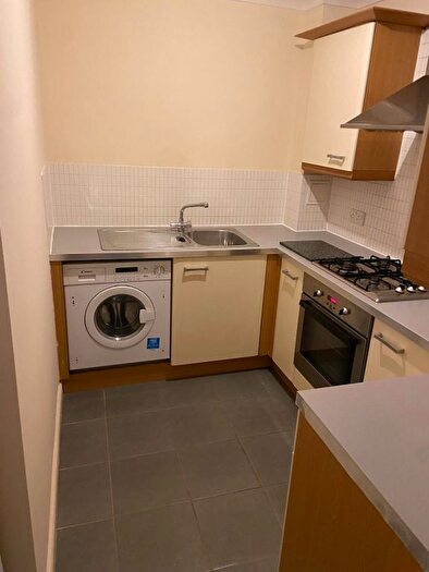 1 Bedroom Flat To Rent In Gawton Crescent, Netherne On The Hill, CR5