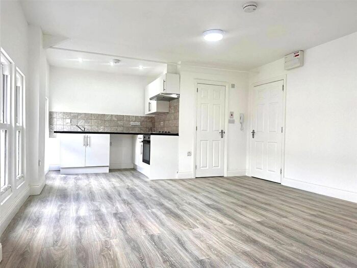 Studio To Rent In Regent Street, Hinckley, Leicestershire, LE10