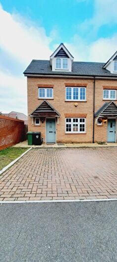 4 Bedroom Semi Detached House To Rent In Weldon, Ebbsfleet Valley, Swanscombe, Kent, DA10