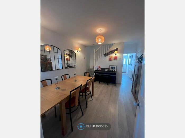 3 Bedroom Terraced House To Rent In Neal Street, Watford, WD18