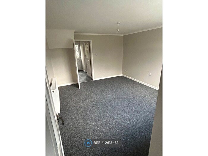 2 Bedroom Terraced House To Rent In Brevere Road, Hull, HU12