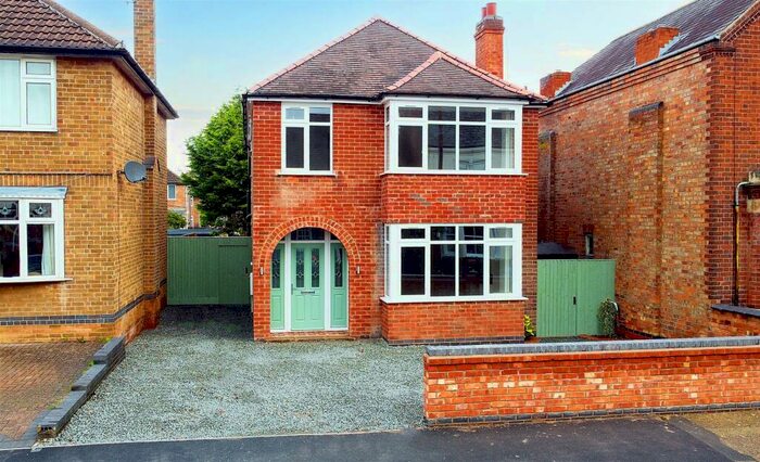 4 Bedroom Detached House For Sale In Charnwood Avenue, Sawley, NG10